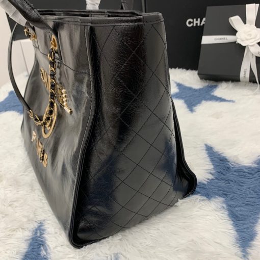 CHANEL Large Shiny Calfskin Tote Bag. Original Quality Bag, care book, dust bag, authenticity card.| Cris and Coco Authentic Quality Designer Bags and Accessories