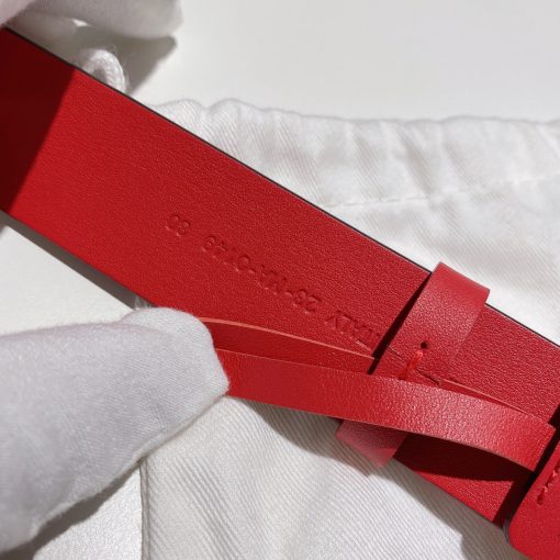 DIOR Saddle Belt. 'CD' buckle & a slim silhouette