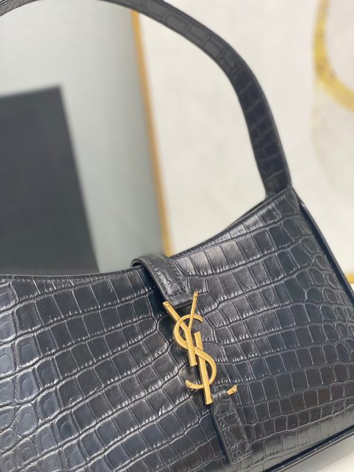 SAINT LAURENT LE 5 À 7 Hobo Bag