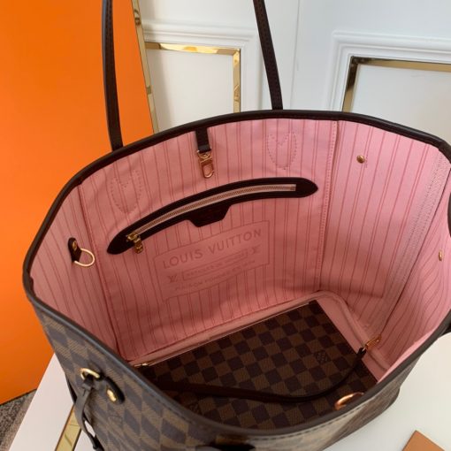 LOUIS VUITTON Neverfull MM. 