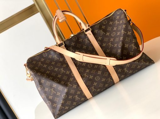 LOUIS VUITTON Keepall Bandoulière.