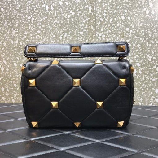 VALENTINO GARAVANI Medium Roman Stud the Shoulder Bag.