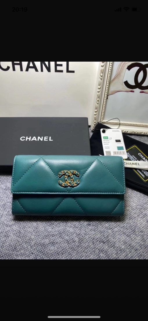 CHANEL 19 Long Flap Wallet.