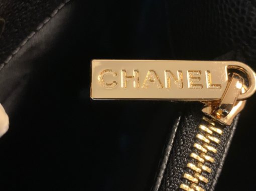 CHANEL Grand Shopping Tote (GST).