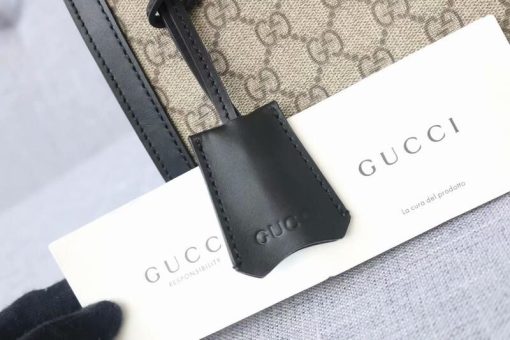 GUCCI Padlock Small GG Shoulder Bag. Authentic Quality Bag with literature, gift box, dust bag and authenticity card. A structured shoulder bag in GG Supreme canvas with a strap that secures with a key lock closure pulled straight from the archives. The key is placed in a detachable leather key case.