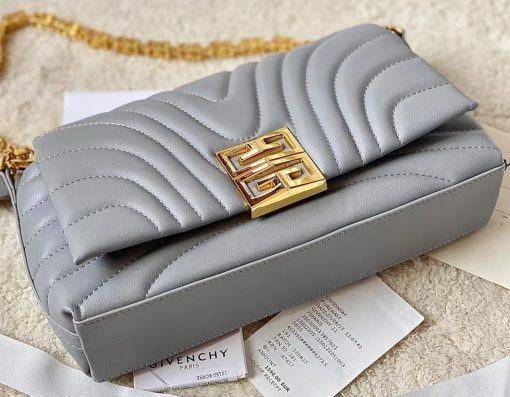 GIVENCHY Small 4G Soft Bag. Original Quality Wallet including gift box, care book, dust bag, authenticity card. Part of the brand's '4G Soft' line. Chic and classic, it's made from quilted leather that's buttery soft and has gleaming gold-tone '4G' hardware.