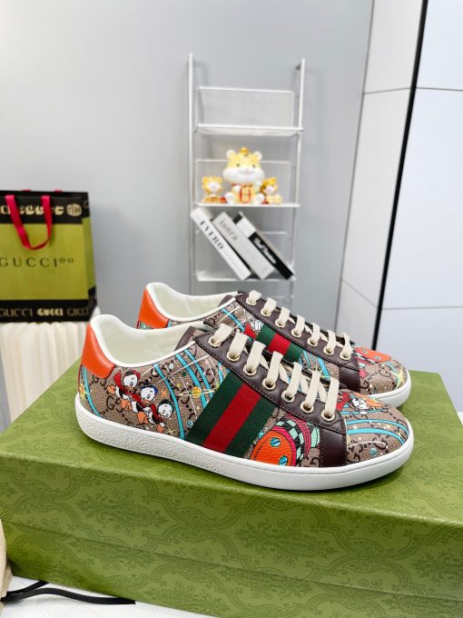 GUCCI Sneaker. Original Quality Sneaker including gift box, care book, dust bag, authenticity card. The classic low-top sneaker in leather with Web detail. These are so great that they would soon become a part of your every day wardrobe.