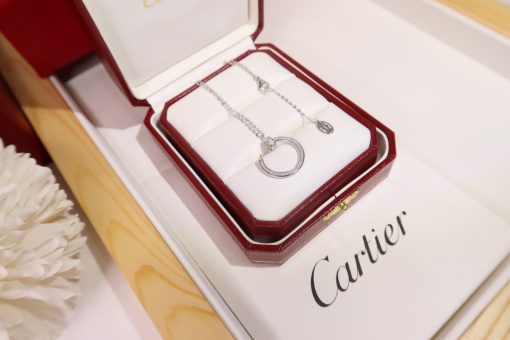 CARTIER Juste Un Clou Necklace. Original Quality Necklace including gift box, care book, dust bag, authenticity card. Cartier’s Juste un Clou collection dates back to the carefree 1970s, but its avant-garde approach is distinctly modern. It’s defined by a repurposing of the nail within the context of fine jewellery – a move that offers a sublime take on the ordinary with an outrageous edge. This necklace is crafted from vermeil gold and set with brilliant-cut stones, taking it far away from its humble inspiration.