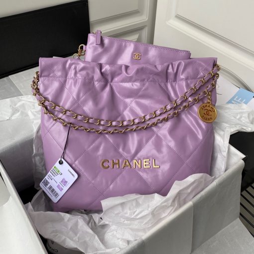 CHANEL 22 Small Handbag.