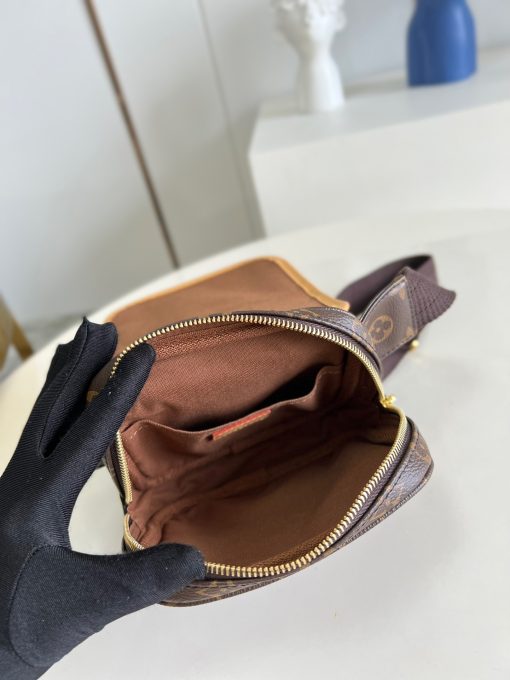 LOUIS VUITTON Bosphore PM Messenger Bag