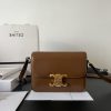 CELINE Teen Triomphe. High-End Quality Bag including gift box, care book, dust bag, authenticity card. In 2018, Hedi Slimane released the original Triomphe to much acclaim. Since then, the stylish purse has been spotted on the arms of celebrities and fashion insiders across the world. With its smooth leather exteriors and minimalistic hardware, the crossbody design reconciles fashion and function, featuring Celine's signature golden Triomphe logo fastener. It has attracted the attention of bag collectors and fashion historians alike for its sophisticated yet simple design. This classic piece has inspired a series of spinoffs, proving its timelessness and forever cementing the Triomphe as a fashion icon.