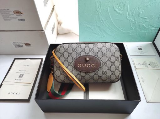 GUCCI Neo Vintage GG Supreme Messenger Bag