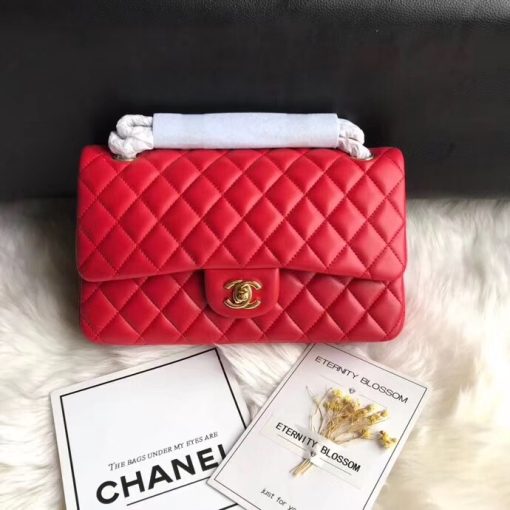 CHANEL Medium Classic Flap Bag. Original Quality Bag. CHANEL Sales Box and Dust Bag. Booklet, Authenticity Card, Payment Slip. Whether you’re a young celeb looking to carry a flashy mini bag in front of the paparazzi or a corporate maven looking for a roomy day bag that announces that you’ve arrived. Many sizes, colors and variations on the Classic Flap mean that there’s likely a version that will suit your purposes. The bags tend to hold their value well for years.