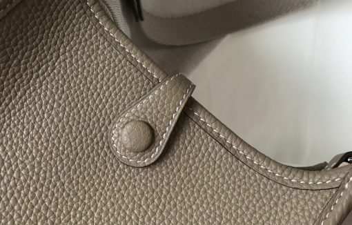 HERMÈS Mini ‘Évelyne’ III 17 Shoulder Bag.