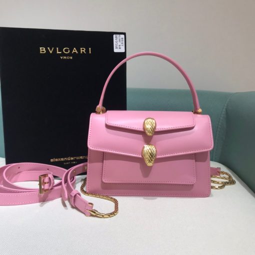 ALEXANDER WANG x BVLGARI Belt Bag. Original Quality Bag including gift box, care book, dust bag, authenticity card. The belt bag is a dream to style, as it features two detachable straps and a detachable handle and can be worn on the waist, as a crossbody bag, as a clutch or over the shoulder. BVLGARI and ALEXANDER WANG have reprised Serpenti Through The Eyes of ALEXANDER WANG for 2020, with the exciting addition of two brand new bags. While the two in-demand fashion houses may not reveal themselves to be the most obvious collaborators at a superficial glance, they have nonetheless merged to produce their latest capsule collection infusing allure with innovation.