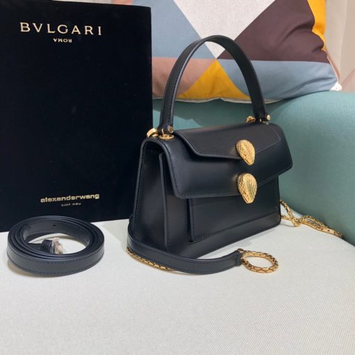 ALEXANDER WANG x BVLGARI Belt Bag. Original Quality Bag including gift box, care book, dust bag, authenticity card. The belt bag is a dream to style, as it features two detachable straps and a detachable handle and can be worn on the waist, as a crossbody bag, as a clutch or over the shoulder. BVLGARI and ALEXANDER WANG have reprised Serpenti Through The Eyes of ALEXANDER WANG for 2020, with the exciting addition of two brand new bags. While the two in-demand fashion houses may not reveal themselves to be the most obvious collaborators at a superficial glance, they have nonetheless merged to produce their latest capsule collection infusing allure with innovation.