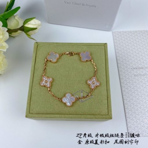 VAN CLEEF & ARPELS Vintage Alhambra Bracelet.