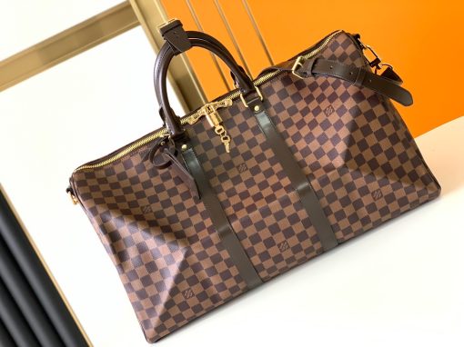 LOUIS VUITTON Keepall Bandoulière.