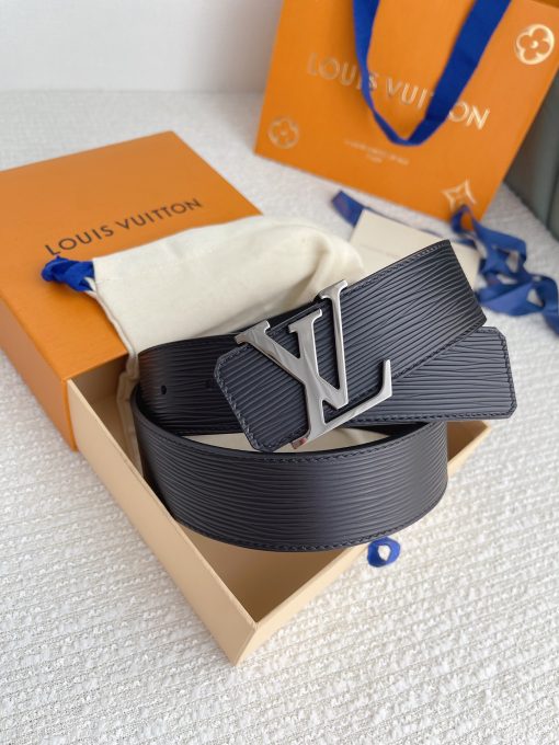 LOUIS VUITT0N LV Initiales 40mm Belt.