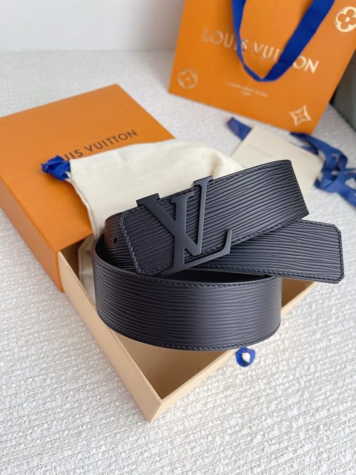 LOUIS VUITT0N LV Initiales 40mm Belt.