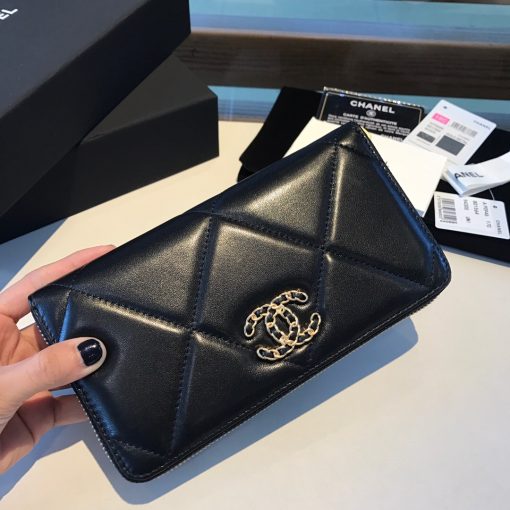 CHANEL 19 Long Zipped Wallet.  Original Quality Wallet including gift box, care book, dust bag, authenticity card. This wallet is practical and amazing; perfect to hold paper money, credit cards and coins.