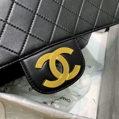 CHANEL Classic Flap Jumbo Bag. Original Quality Bag including gift box, care book, dust bag, authenticity card. Chanel Classic Mademoiselle Chain Lambskin Flap Bag. This quintessential Chanel must-have is marked with the iconic CC buckle and adorned with the stunning all gold-plated Mademoiselle Chain straps. This is the classic you love with a twist. Wear it as a clutch, on the shoulder or even cross-body for hands-free convenience.