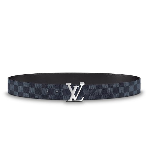 LV Initiales Belt 40 mm. Original Quality Belt including gift box, care book, dust bag, authenticity card. This LV Initiales 40mm Reversible Belt combines plain calf leather with the House’s iconic Damier Cobalt canvas to supply a choice of styles. The plain leather side is perfect for business occasions, while the reverse’s Damier or Monogram canvas creates a more urban feel.