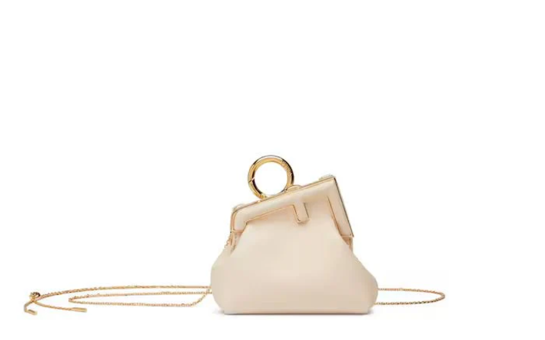 Luxe Illusions: White Bags That Look Pricier Than They Are