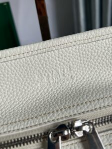Hardy PM Bag. Authentic quality luxury bag crafted in genuine leather comes with authenticity card, dust bag and gift bag. Effortless Elegance, Everyday Function. The Hardy PM bag is the perfect companion for everyday use or work, easily fitting A4 files with ease. Designed for those who value lightness, flexibility, and added security, it features a zip closure to keep your essentials safe. With long, comfortable handles, it's ideal for carrying over the shoulder all day with ease. | PURSE POP UP LIVE Hardy PM Bag. Authentic quality luxury bag crafted in genuine leather comes with authenticity card, dust bag and gift bag. Effortless Elegance, Everyday Function. The Hardy PM bag is the perfect companion for everyday use or work, easily fitting A4 files with ease. Designed for those who value lightness, flexibility, and added security, it features a zip closure to keep your essentials safe. With long, comfortable handles, it's ideal for carrying over the shoulder all day with ease.
