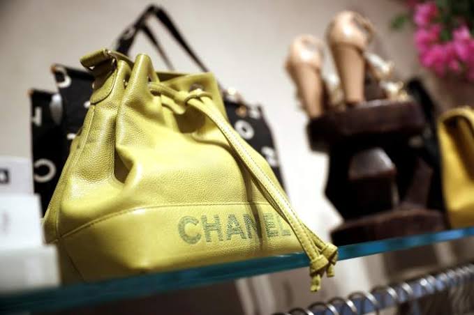 A soft, casual spin on luxury — the Chanel bucket bag blends everyday practicality with iconic style.