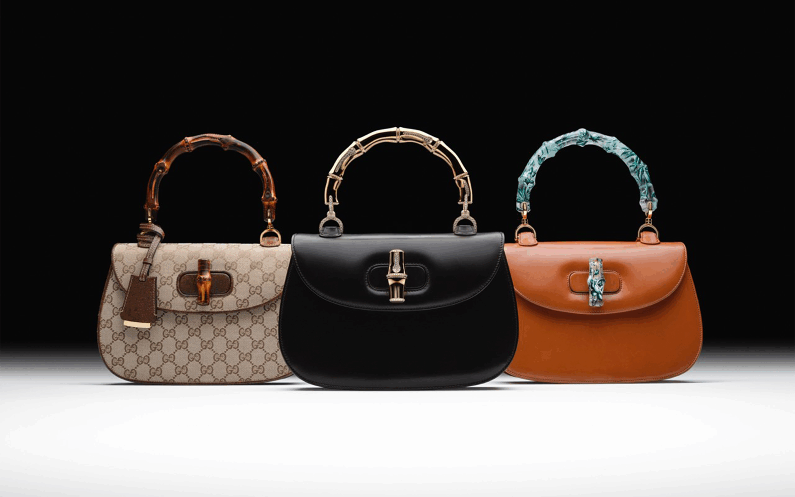 Who needs a stylist when your handbag already does all the heavy lifting?